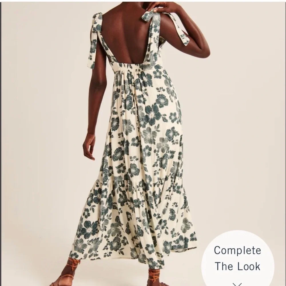 Abercrombie NWT Floral Tie-Shoulder Maxi Dress in Cream and Green
